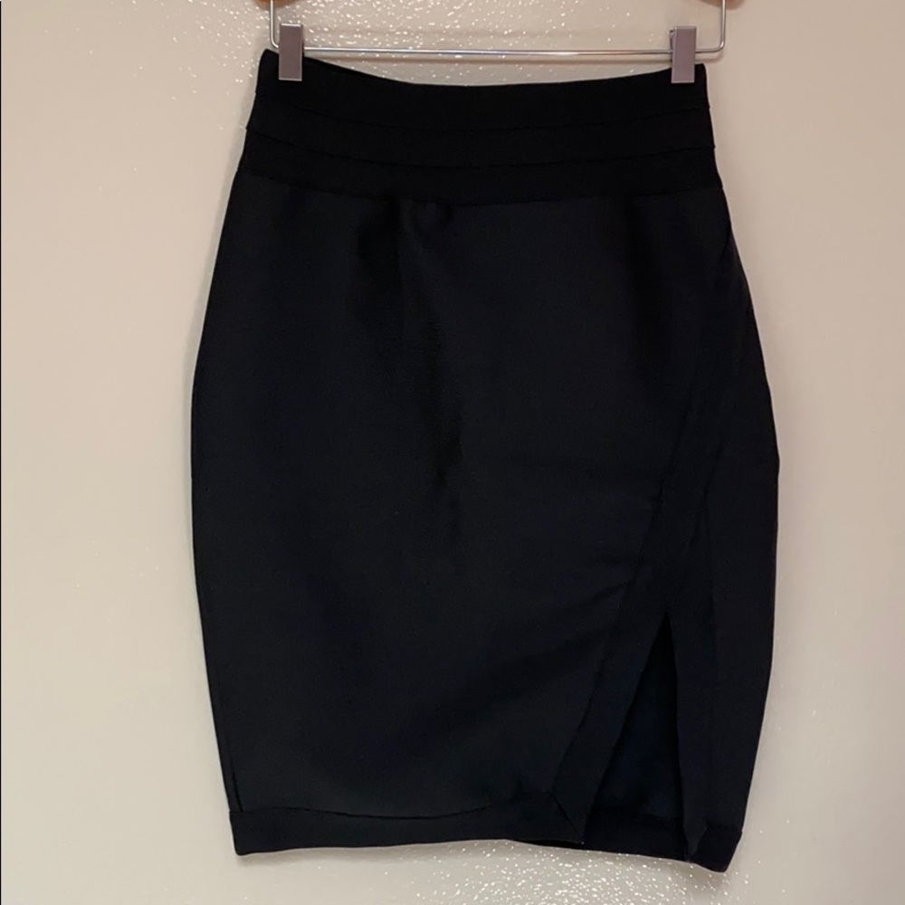 NWOT F21 black pencil skirt L